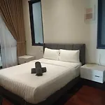 The Manor Klcc Luxe Residence